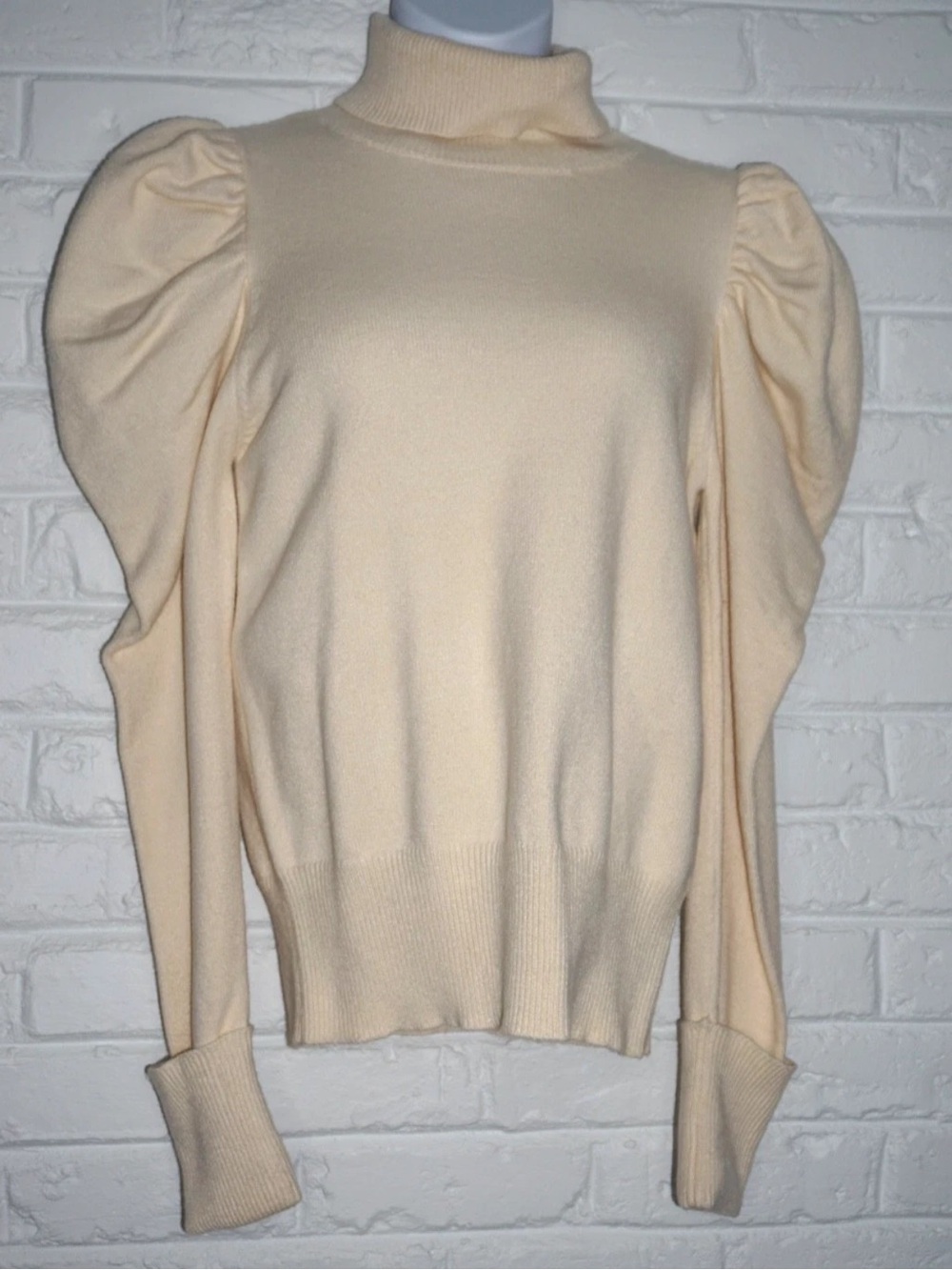 Tularosa Cream Raelynn Turtleneck Sweater Size: XL Exaggerated Puff Sleeves